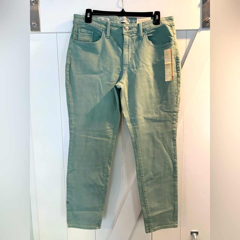 Universal Threads Mid-Rise Skinny Jeans